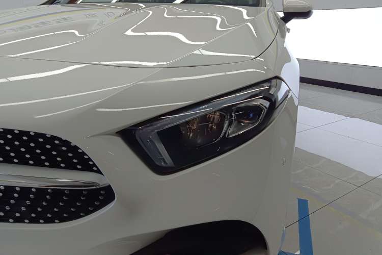 Used Mercedes-Benz A-Class 2022 Revised Version A 200 L Sport Sedan Fashionable Style