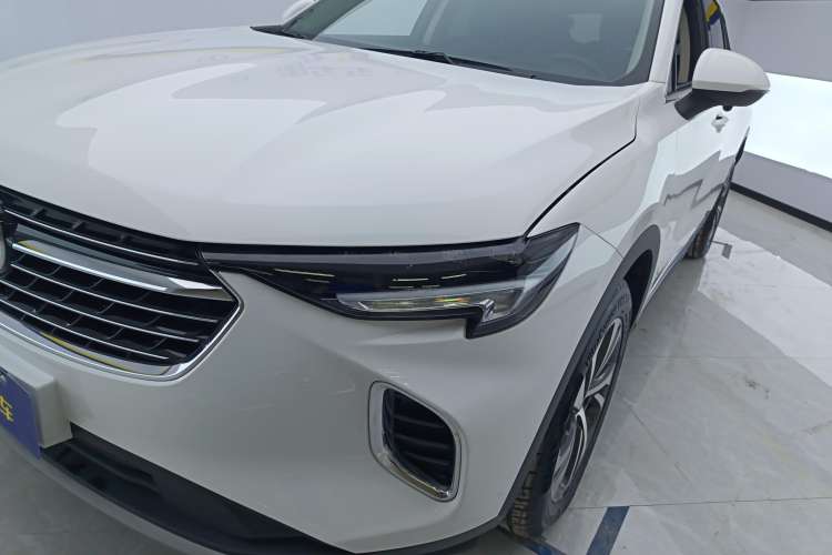 Used Buick Envision 2022 Encore S 552T Two-Wheel-Drive Luxury Model
