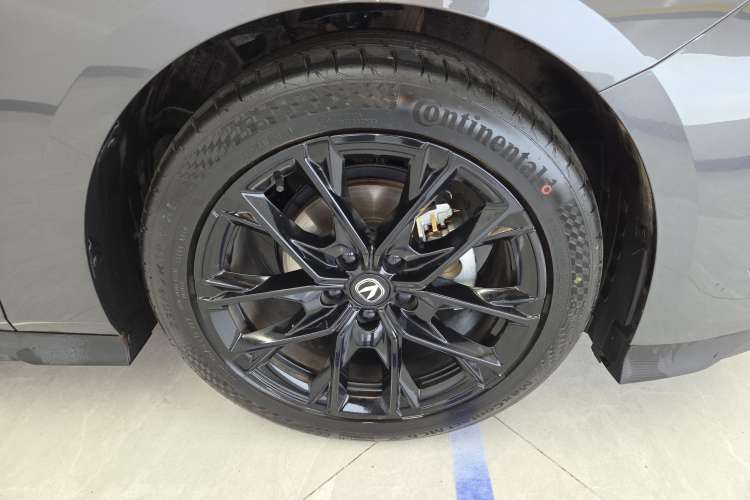 Used Changan UNI-V 2024 1.5T Prestige Edition
