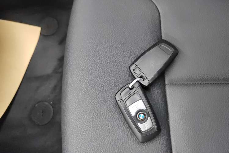 Used BMW 3 Series 2017 320Li Fashion Model
