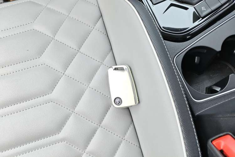 Used Volkswagen Tayron 2023 330TSI Two-Wheel-Drive R-Line High-Energy Version
