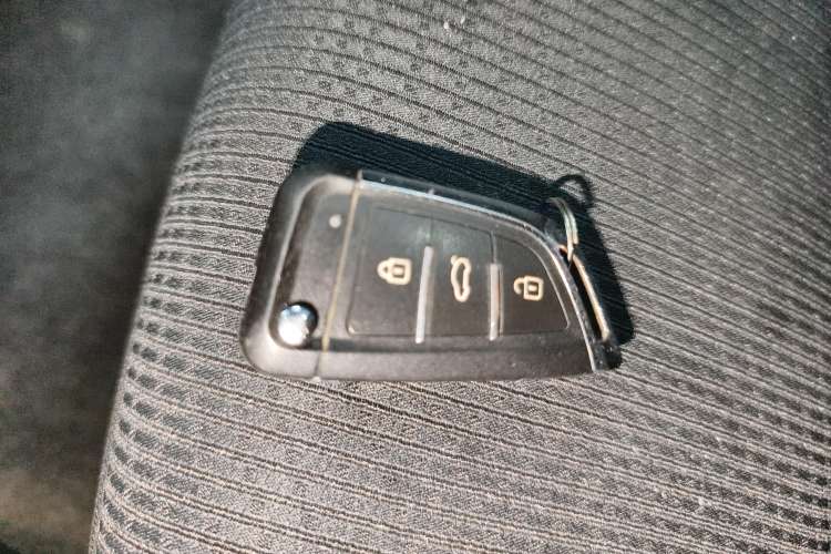 Used Toyota YARiS L 2020 X-Trail X 1.5L CVT Leading Edition
