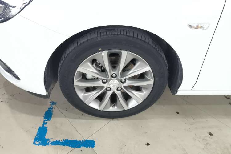 Used Buick GL6 2021 323T Mild Hybrid Connect Luxury Model
