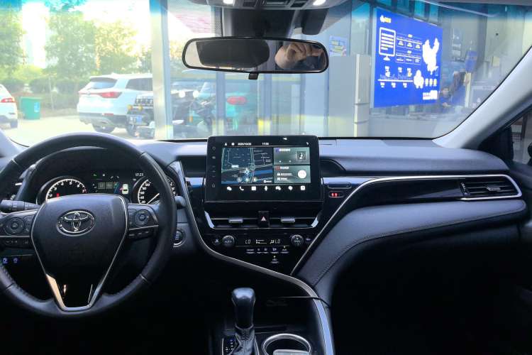 Used Toyota Camry 2021 2.0G Luxury Edition