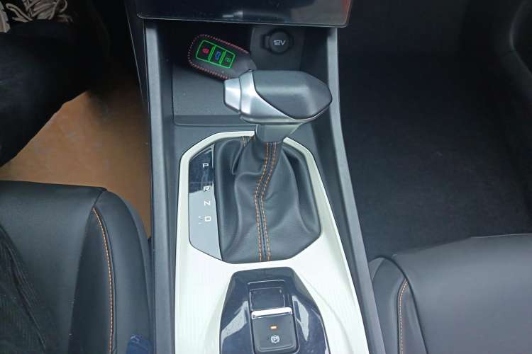 Used Dongfeng Aeolus Yixuan 2023 Mach Edition 1.5L Automatic Chasing Shadow Version
