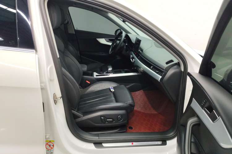 Used Audi A4L 2022 40 TFSI Fashion Dynamic Model
