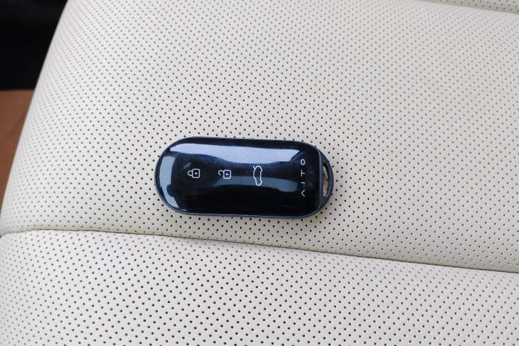 Used Hima AITO M7 2024 1.5T Rear-Drive Plus Version 5 Seats
