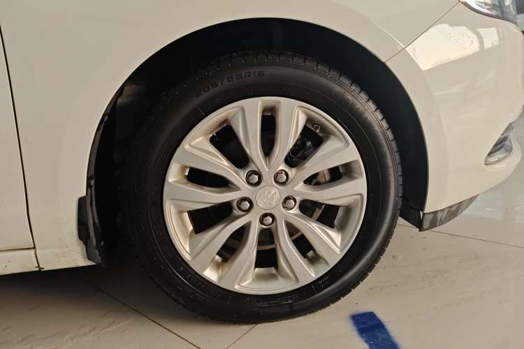 Used Buick GT 2019 15T Dual-Clutch Connected Elite Model China VI
