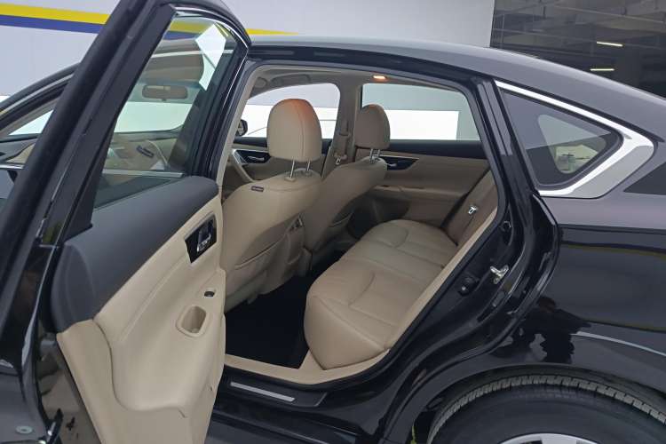 Used Nissan Teana 2016 2.0L XE Fashion Edition
