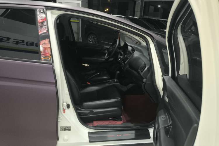 Used Honda Fit 2018 1.5L CVT Comfort Version