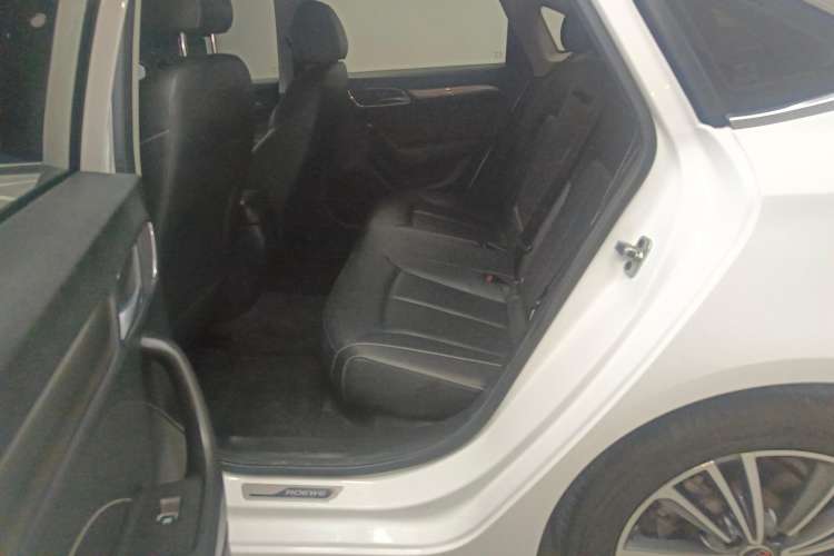 Used Roewe i6 2020 PLUS 1.6L CVT 4G Connected Glory Flagship Edition
