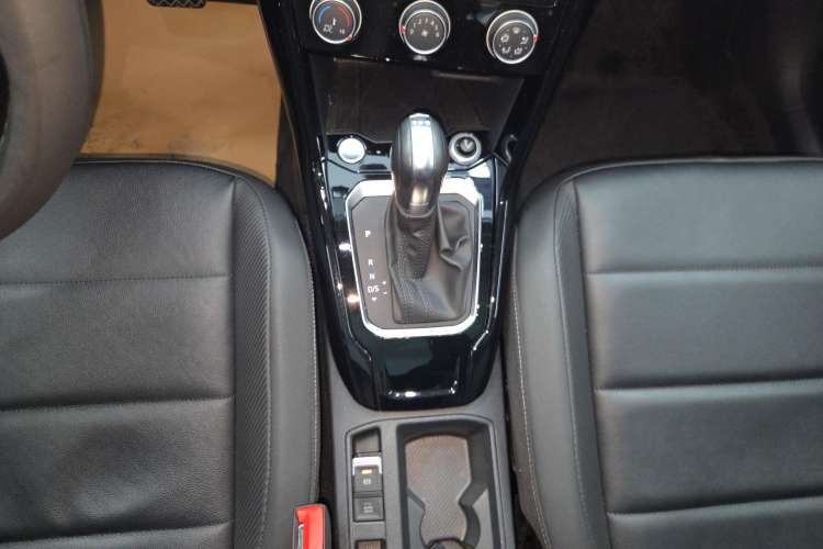 Used Volkswagen T-ROC 2020 280TSI DSG Two-Wheel Drive Comfort Version
