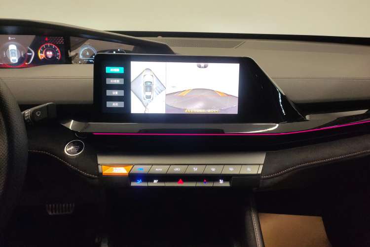 Used Changan UNI-V 2024 1.5T Prestige Sport Edition
