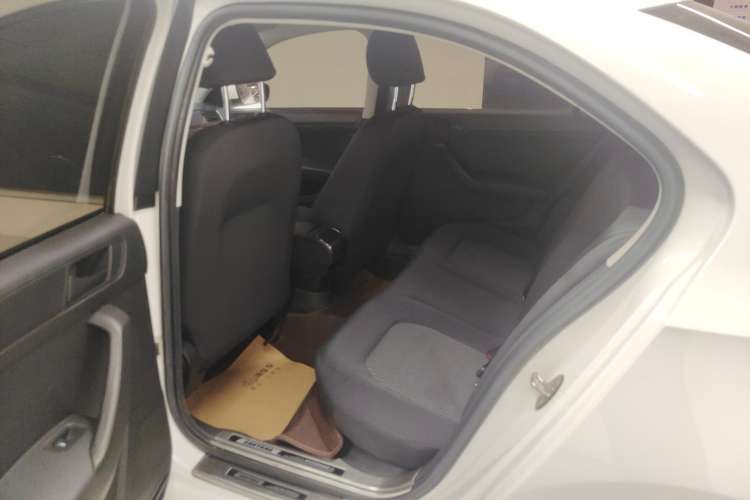 Used Volkswagen Santana 2018 1.5L Manual Fashion Edition
