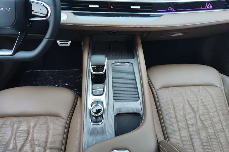 Used Chery Arrizo 8 2023 High-Performance Edition 2.0T DCT Powerfully Equipped
