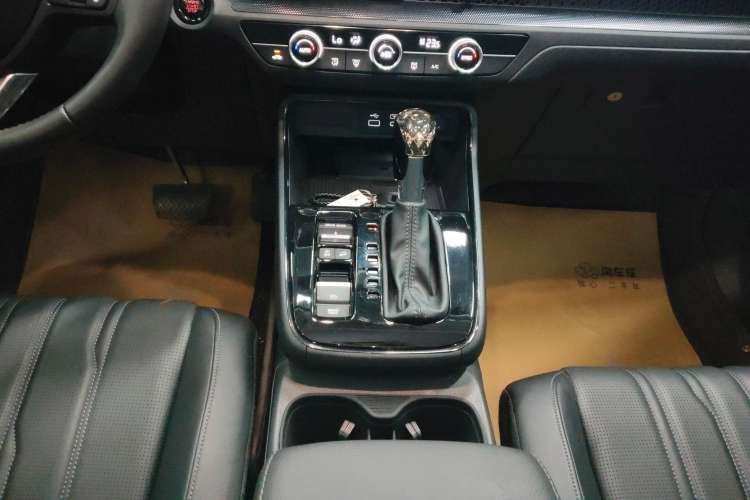 Used Honda Breeze 2023 240TURBO Two-Wheel-Drive Luxury Edition 5 Seats
