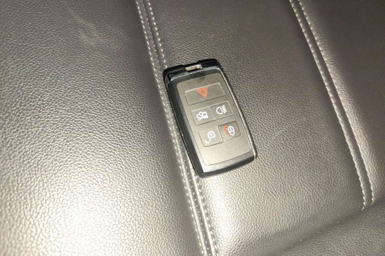 Used Jaguar XEL 2020 2.0T 200 PS S Advanced Elegance Edition
