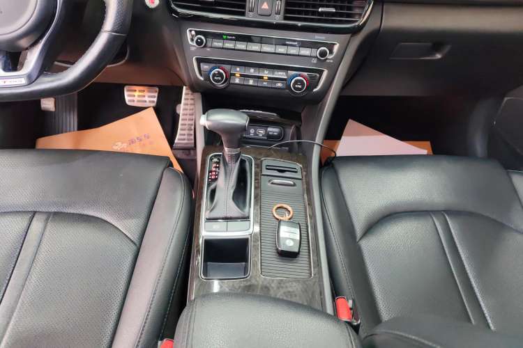 Used Kia K5 2016 1.6T Automatic LUX
