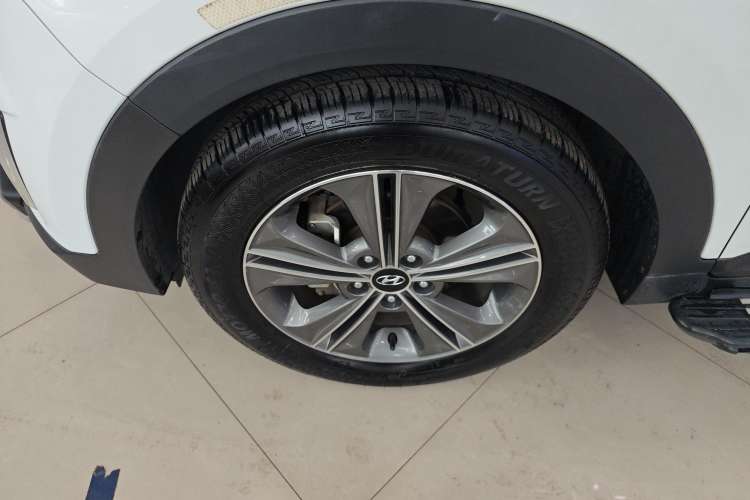 Used Hyundai ix25 2015 1.6L Automatic Two-Wheel Drive Smart GLS Trim
