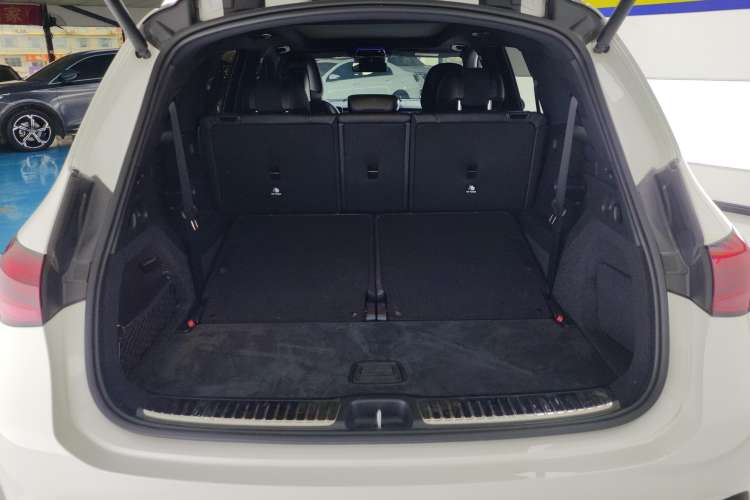 Used Mercedes-Benz GLC 2023 GLC 260 L 4MATIC Luxury 7-Seater