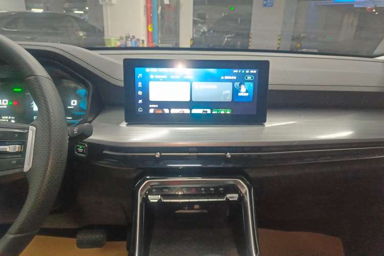 Used Wuling Asta 2022 2.0L DHT Electric-Speed Version