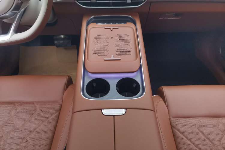 Used VOYAH FREE 2024 Ultra-Long Range Intelligent Driving Version
