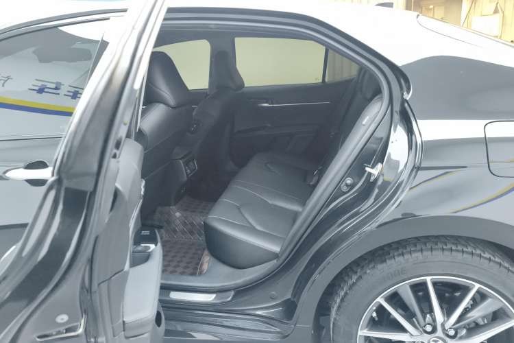 Used Toyota Camry 2021 2.5G Luxury Edition