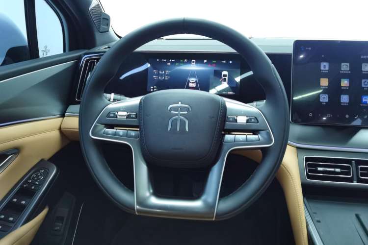 Used BYD Song L DM-i 2024 112 km Beyond Edition
