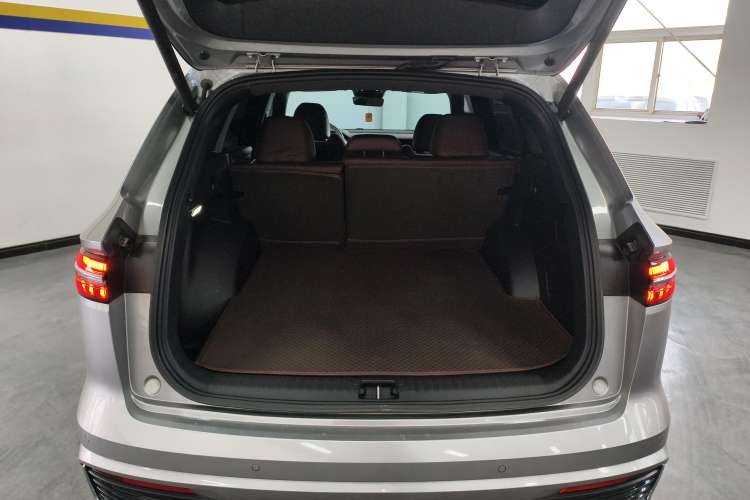 Used Geely Auto Monjaro L 2024 2.0TD High-Power Automatic Two-Wheel Drive Skyline Edition