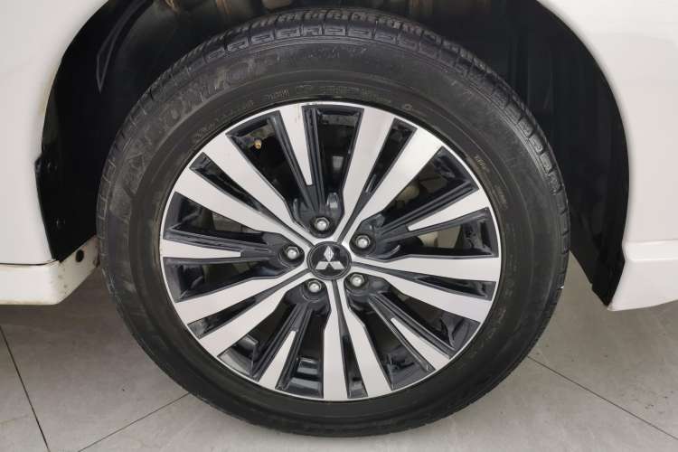 Used Mitsubishi Outlander 2021 Revised Version 2.0L Two-Wheel Drive Comfort Edition 5 Seats
