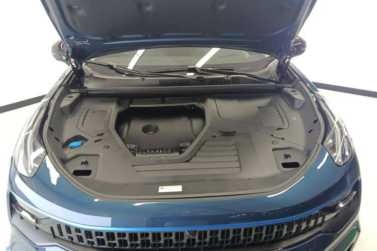 Used Lynk & Co 05 2020 2.0TD Two-Wheel Drive Shine Halo
