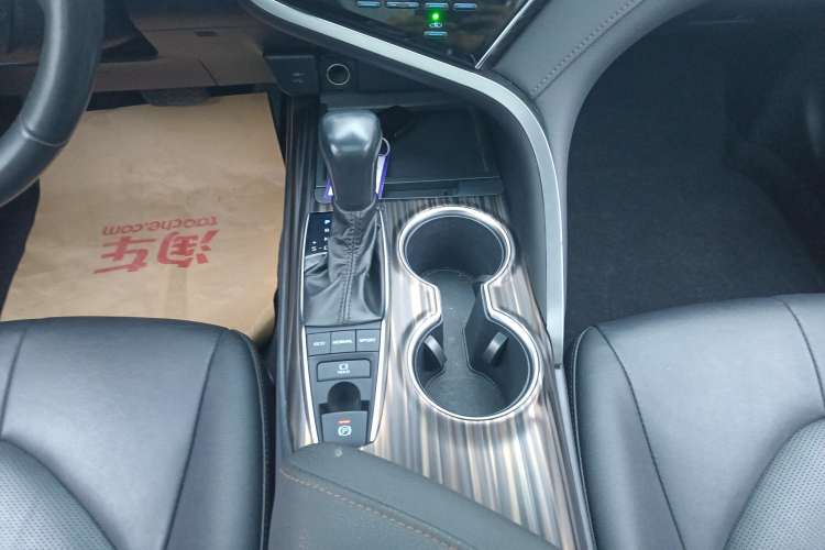 Used Toyota Camry 2019 2.5G Luxury Edition China VI Standard