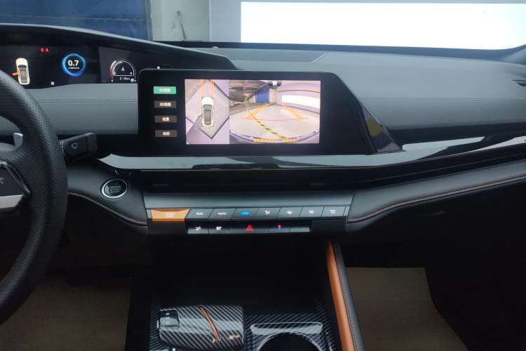 Used Changan UNI-V 2022 1.5T Prestige Version
