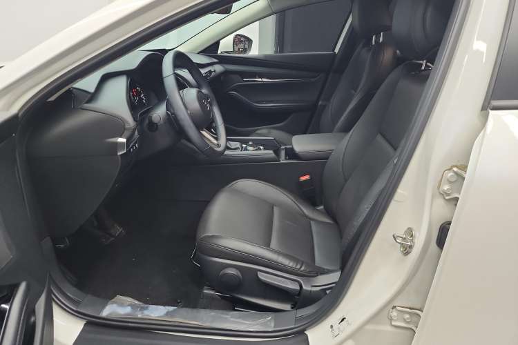 Used Mazda Mazda 3 Axela 2023 2.0L Automatic ZhiXuan Edition
