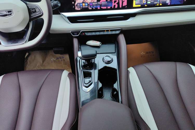 Used Geely Auto Monjaro L 2024 2.0TD High-Power Automatic Two-Wheel Drive Skyline Edition
