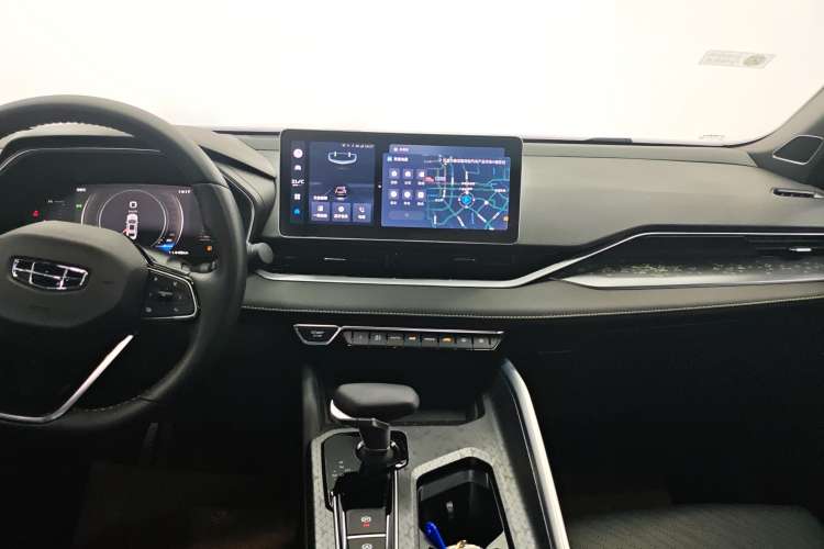 Used Geely Auto Preface 2023 1.5TD Fuyao Version
