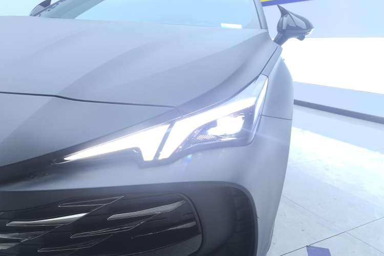 Used MG 7 2023 1.5T DCT Luxurious Supreme Edition
