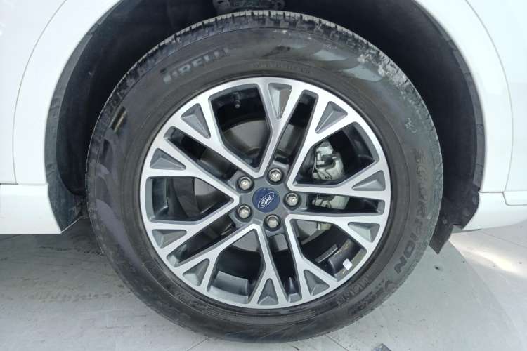 Used Ford Escape 2020 EcoBoost 245 Two-Wheel Drive Smart & Enjoyment Model
