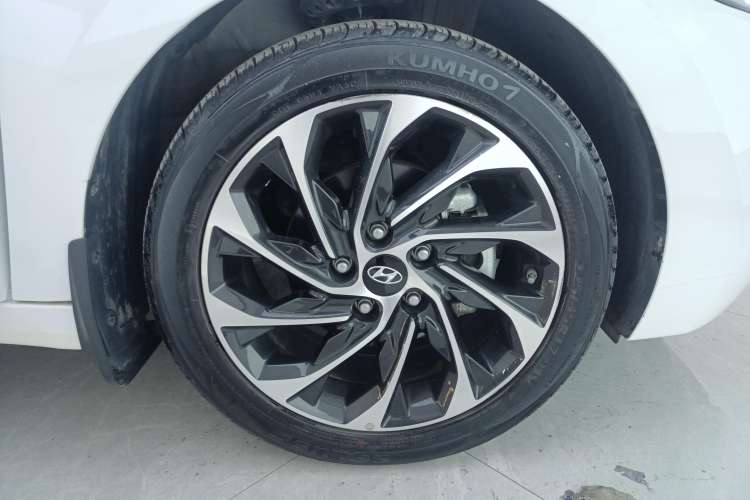 Used Hyundai Elantra 2020 1.4T Dual-Clutch Xuan Dong · Dynamic Version
