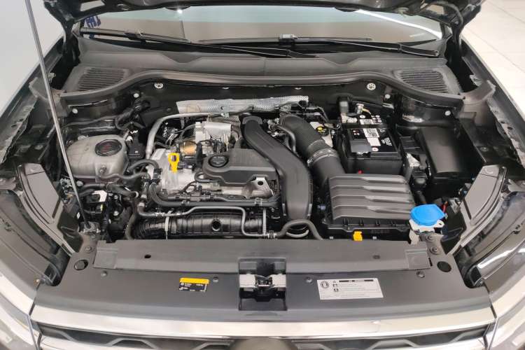 Used Volkswagen Tharu 2023 300TSI Two-Wheel-Drive Moonlight Edition