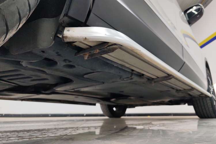 Used Volkswagen Tiguan L 2019 Revised 330TSI Automatic Two-Wheel Drive Smart & Luxury Edition China VI Standard
