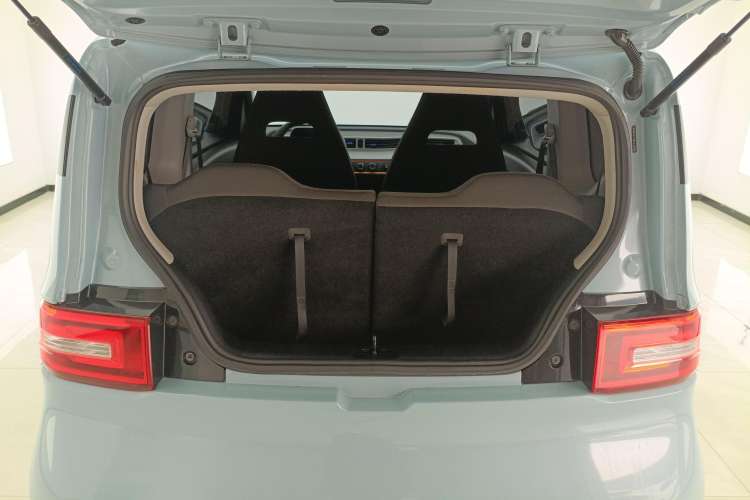 Used Wuling Hongguang MINIEV 2020 Lite Version Lithium Iron Phosphate
