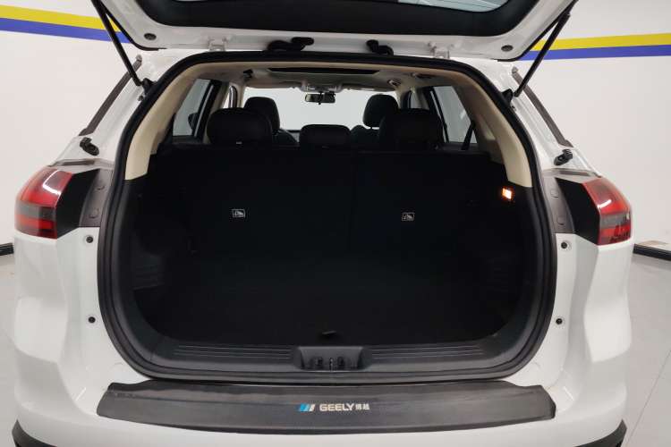 Used Geely Auto Emgrand X7 Sport 2021 Million Edition 1.8TD DCT Two-Wheel Drive Comfort Model
