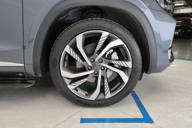 Used Geely Auto Monjaro L 2024 2.0TD High-Power Automatic Two-Wheel Drive Skyline Edition
