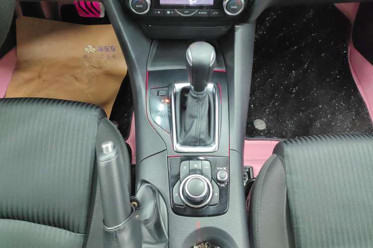 Used Mazda Mazda 3 Axela 2016 Sedan 1.5L Automatic Luxury Model