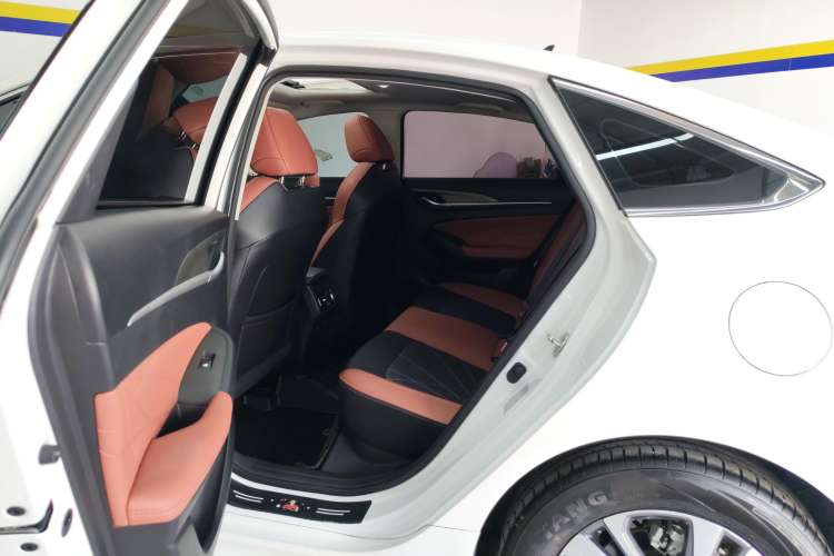 Used Changan Eado 2023 Changan Edition PLUS Blue Whale NE 1.4T GDI DCT Prestige Version
