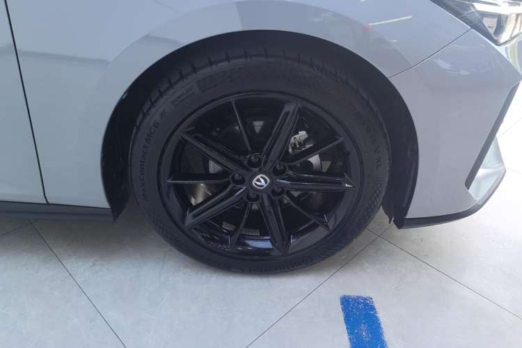 Used Changan UNI-V 2022 1.5T Prestige Version
