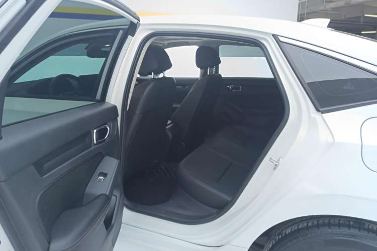 Used Honda Civic 2023 240TURBO CVT Dynamic Edition
