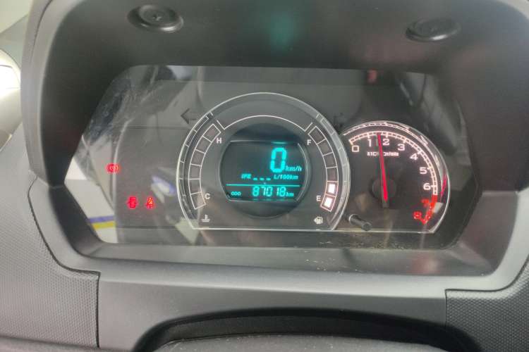 Used Great Wall M4 2014 1.5L manual Comfort trim level
