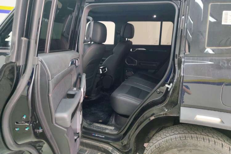 Used Jetour Traveler 2023 2.0T All-Wheel Drive CrossPRO+
